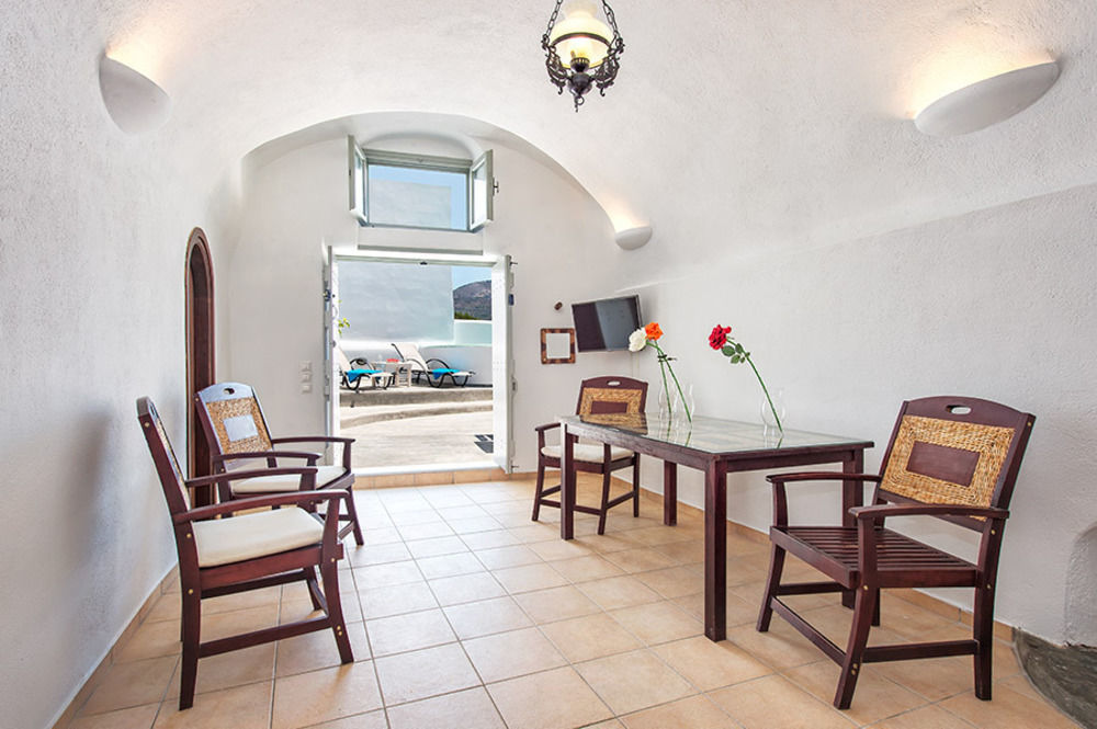 מגלוחורי Nereids Villa Santorini מראה חיצוני תמונה