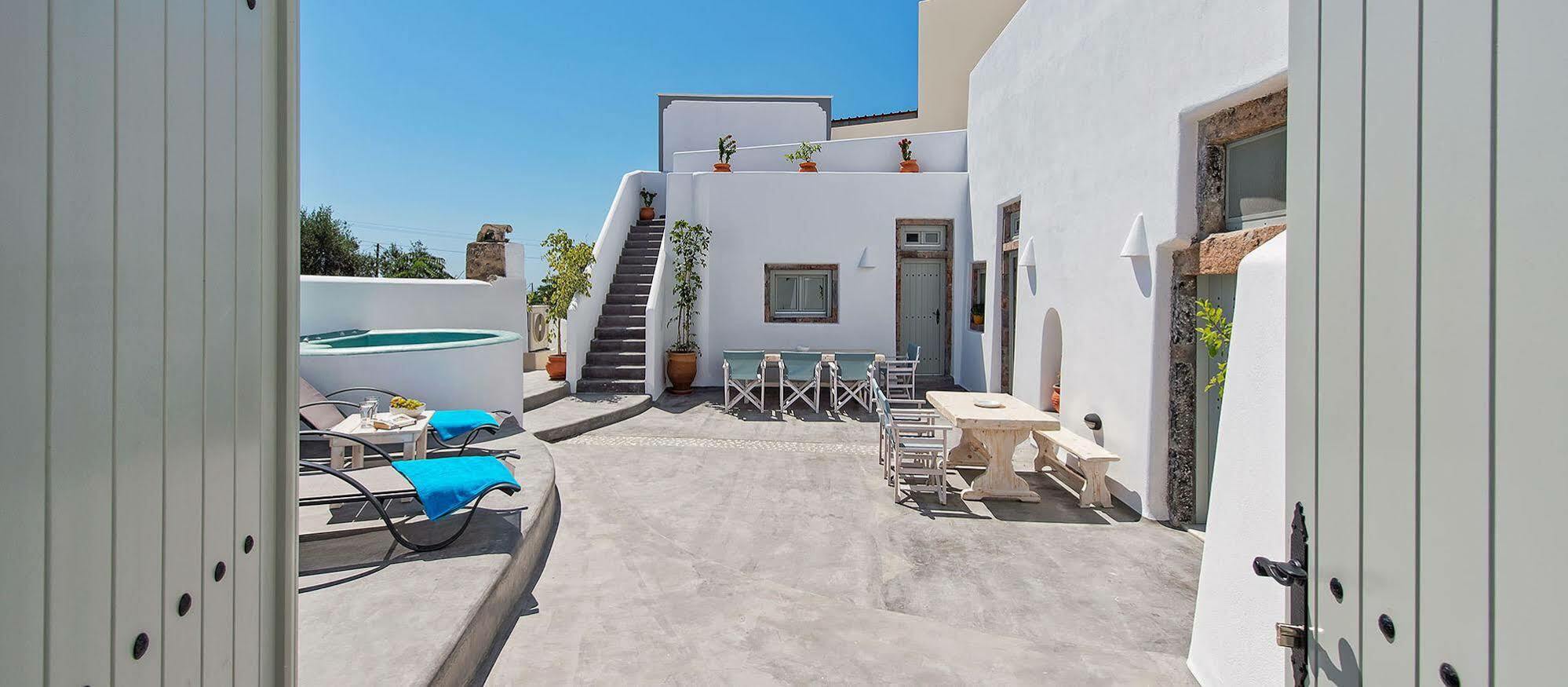 מגלוחורי Nereids Villa Santorini מראה חיצוני תמונה